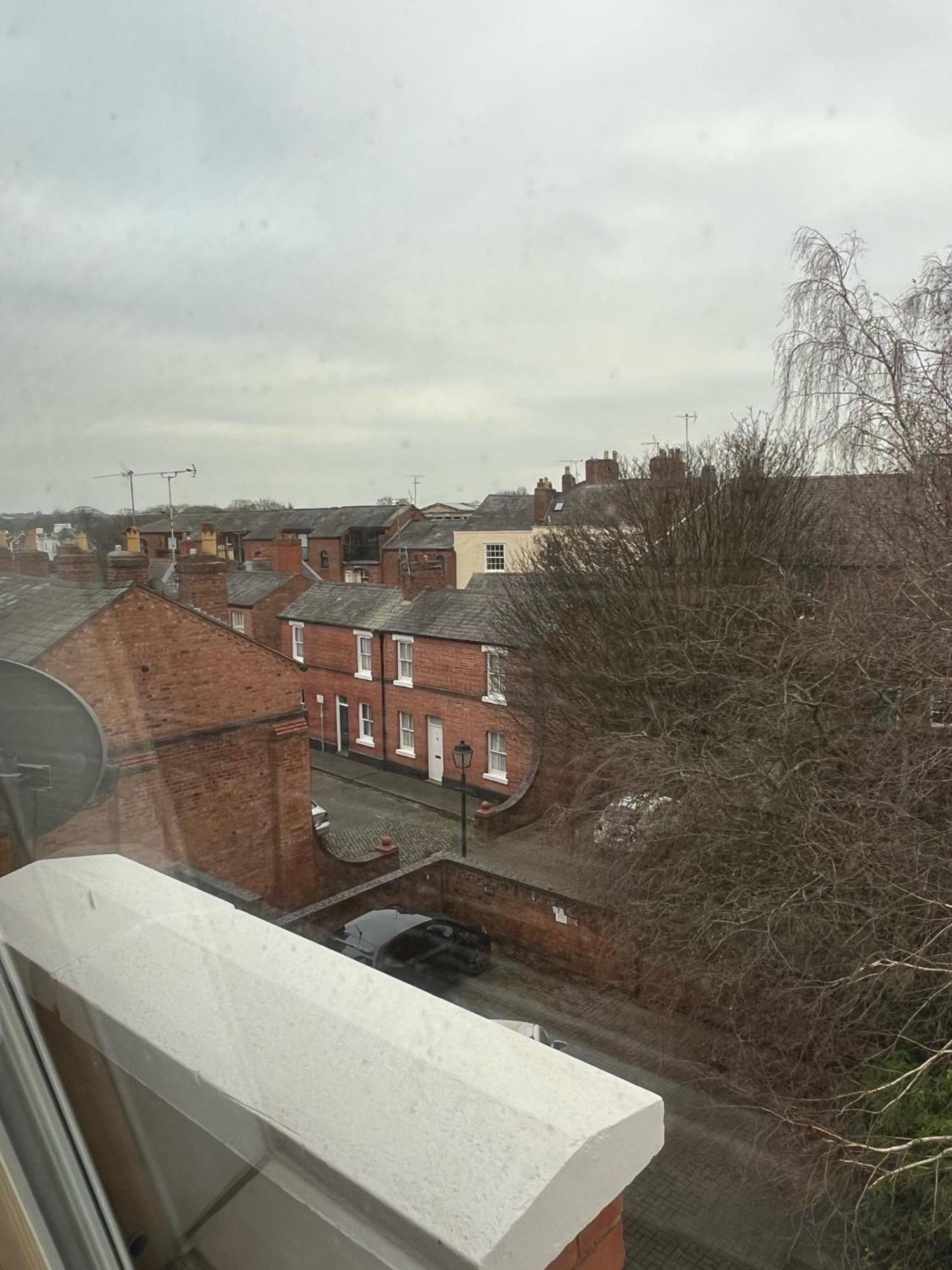 Chester Stays - Best Value Apartment With Free Parking In The Heart Of チェスター エクステリア 写真